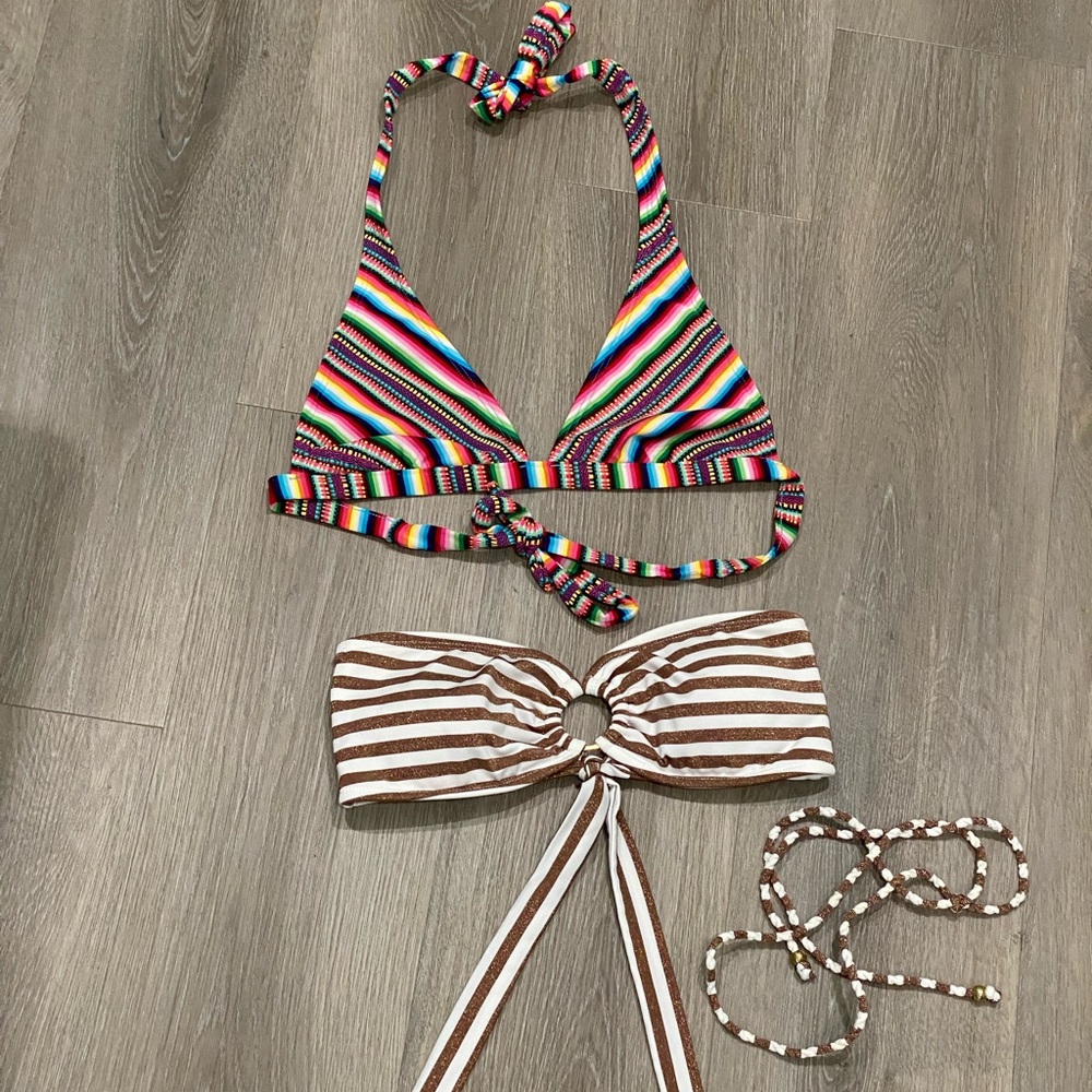 Pair Of Bikini Swimsuit Tops -M